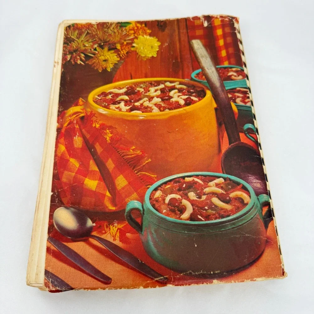 The Grange Cookbook‎ Casseroles Vintage 1969 Recipes Retro Spiral ACCEPTABLE
